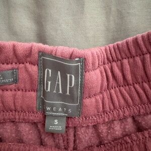 Women’s sweat pants and hoodie